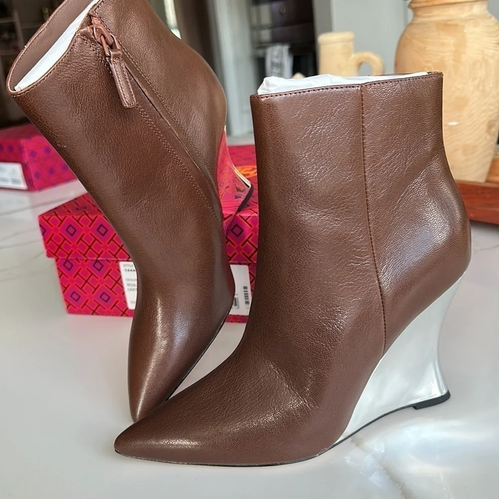 Tory Burch Sculpted Wedge Ankle 98mm